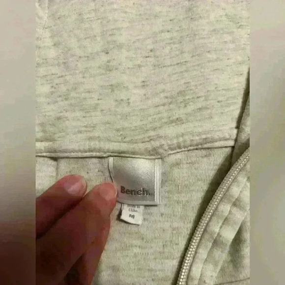 Grey Bench zip up with black stars size medium - Picture 6 of 9